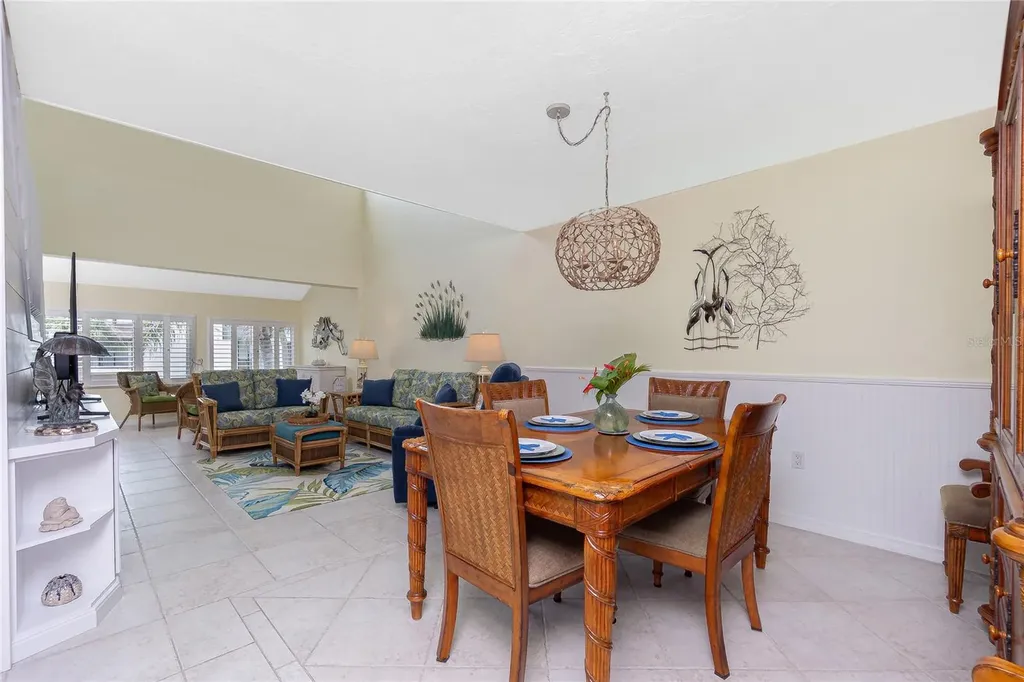 2955 N Beach Road Englewood FL 34223