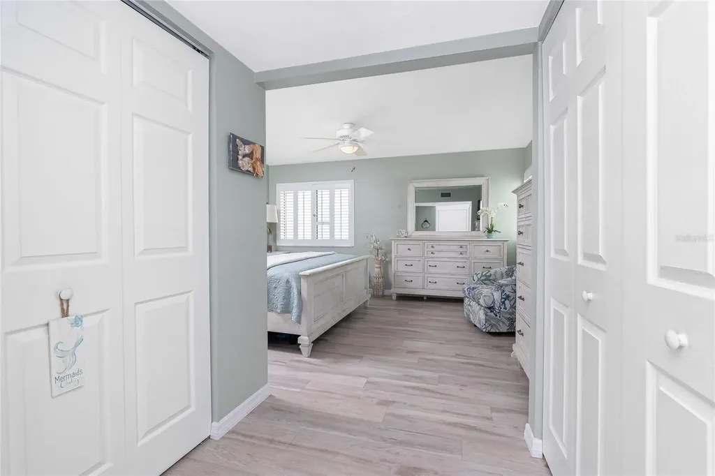 2955 N Beach Road Englewood FL 34223