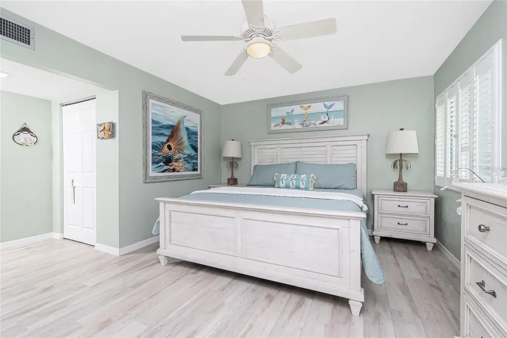 2955 N Beach Road Englewood FL 34223