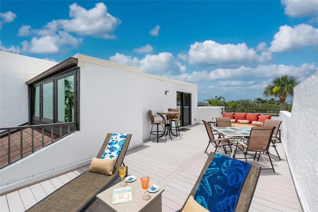 2955 N Beach Road Englewood FL 34223