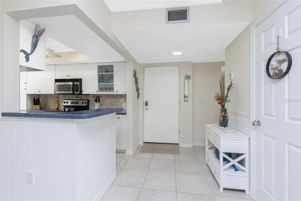 2955 N Beach Road Englewood FL 34223