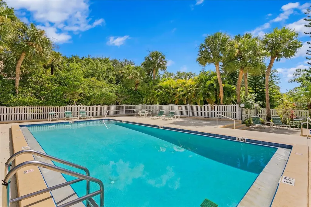 10823 Indian Hills Court Seminole FL 33777