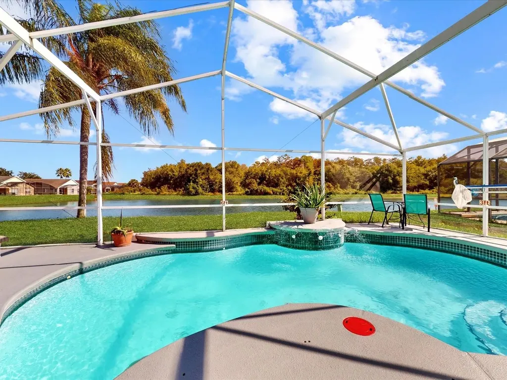529 Eagle Pointe N Kissimmee FL 34746