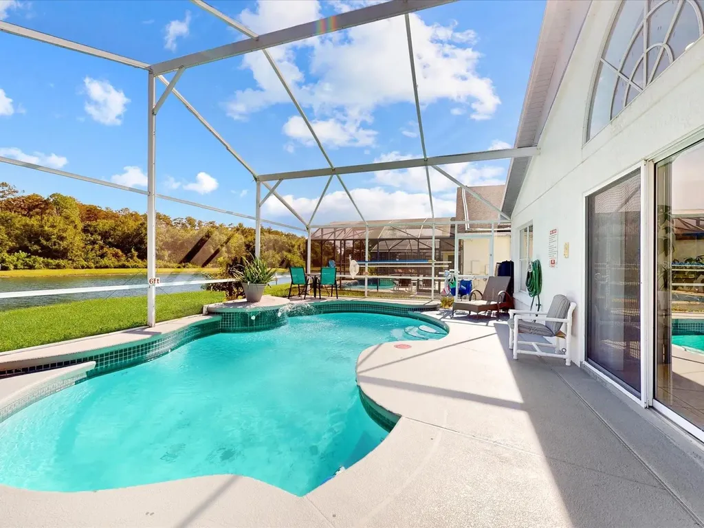 529 Eagle Pointe N Kissimmee FL 34746