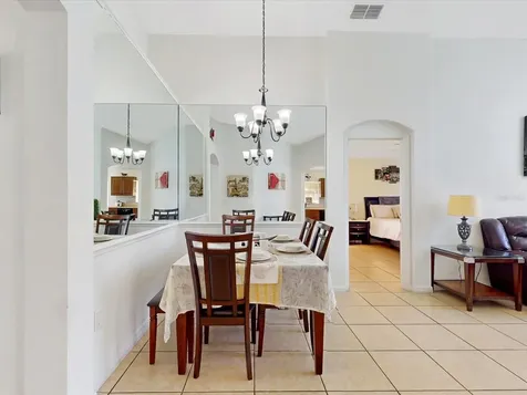 529 Eagle Pointe N Kissimmee FL 34746