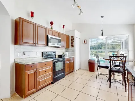529 Eagle Pointe N Kissimmee FL 34746