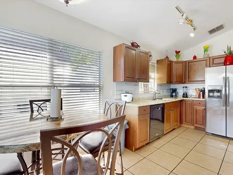 529 Eagle Pointe N Kissimmee FL 34746