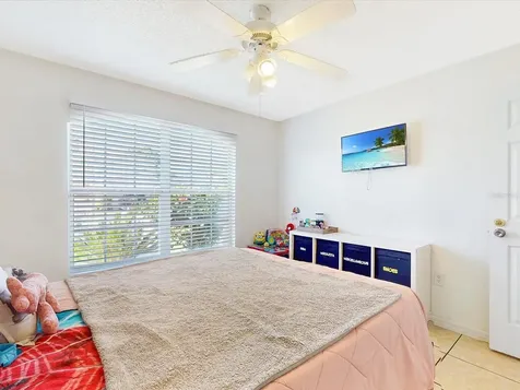 529 Eagle Pointe N Kissimmee FL 34746