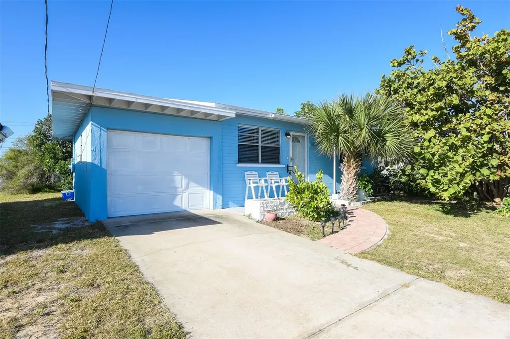 3240 La Paloma Avenue Daytona Beach FL 32118
