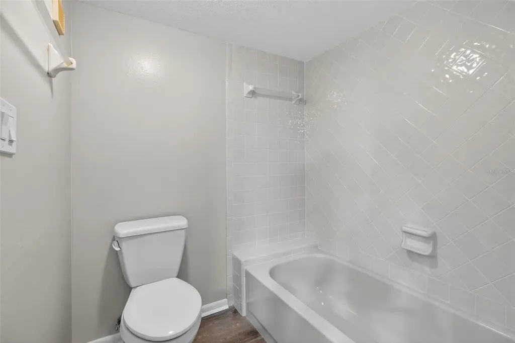 1933 Golfview Drive Tarpon Springs FL 34689