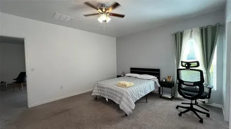 136 Hamlet Loop Davenport FL 33837