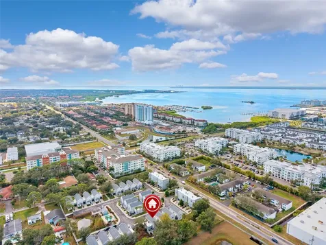 4713 Jennings Bay Court Tampa FL 33611