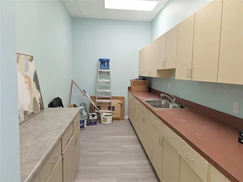 14811 N Florida Avenue Tampa FL 33613