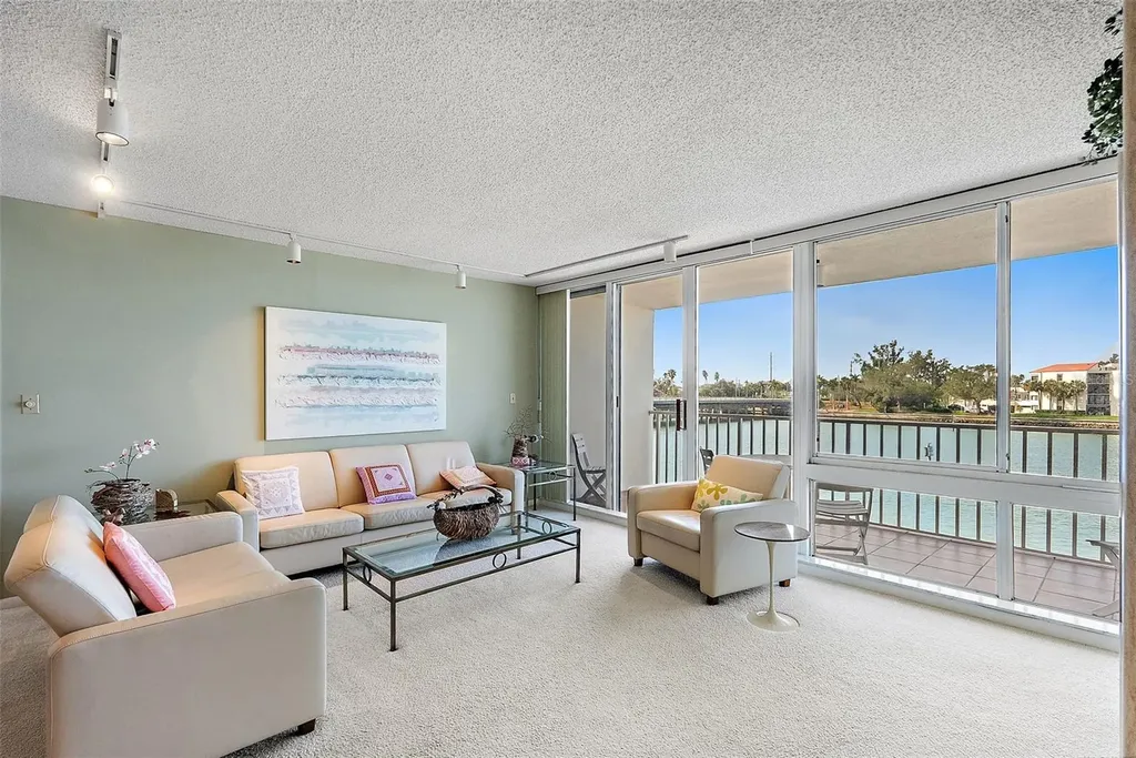 5281 Isla Key Boulevard S St Petersburg FL 33715