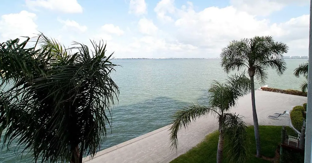 5281 Isla Key Boulevard S St Petersburg FL 33715