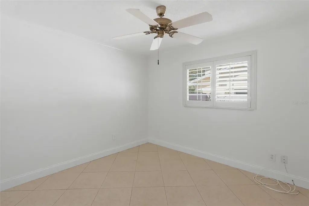 8235 39th Avenue N St Petersburg FL 33709