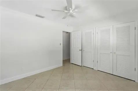 8235 39th Avenue N St Petersburg FL 33709
