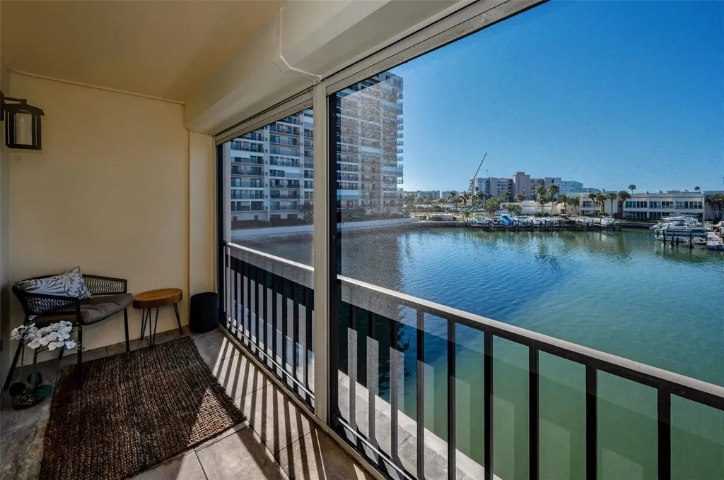 7420 Bay Island Drive South Pasadena FL 33707