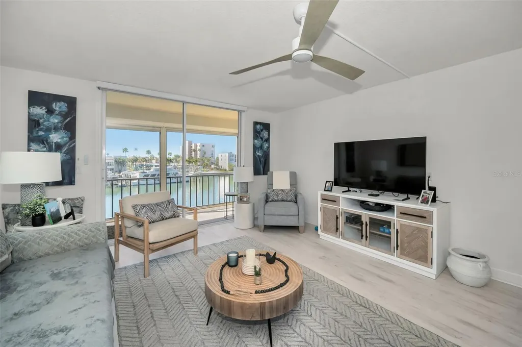 7420 Bay Island Drive South Pasadena FL 33707