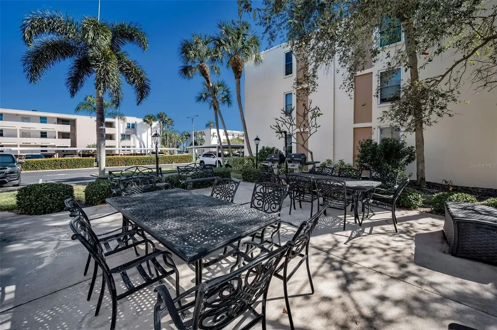 7420 Bay Island Drive South Pasadena FL 33707