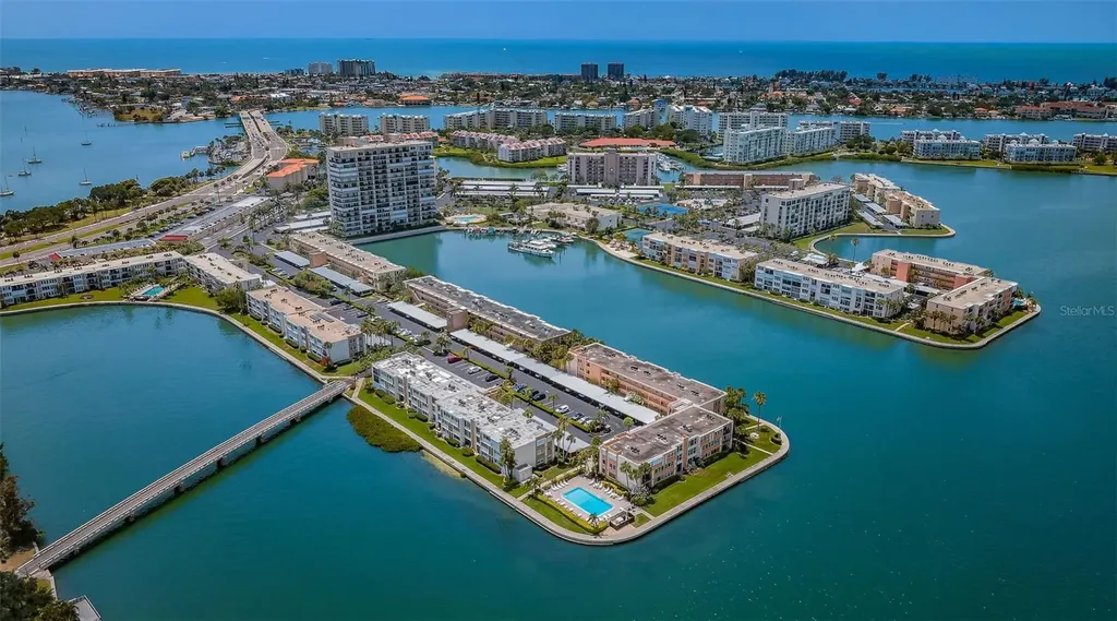 7420 Bay Island Drive South Pasadena FL 33707