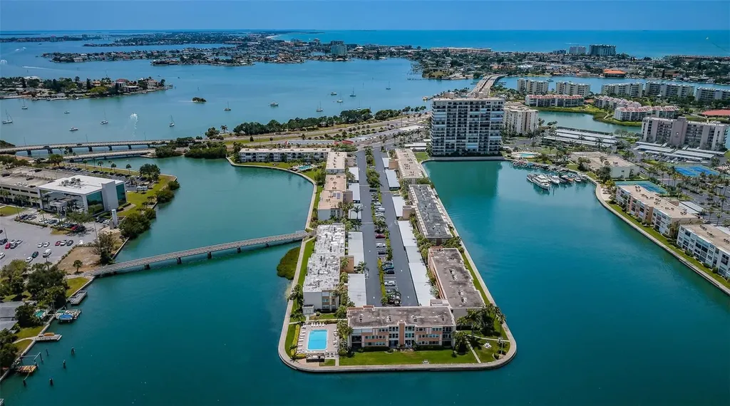 7420 Bay Island Drive South Pasadena FL 33707