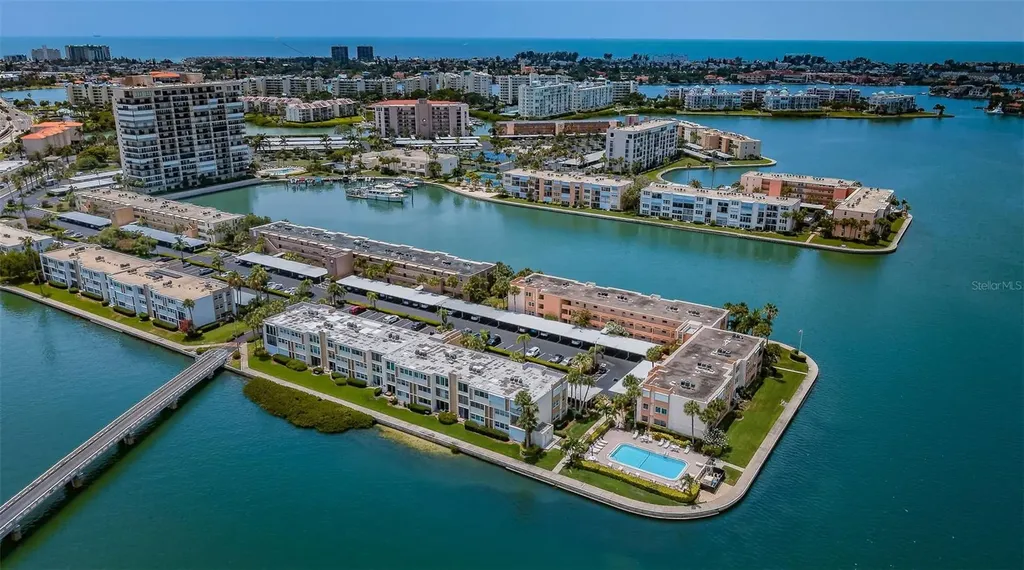 7420 Bay Island Drive South Pasadena FL 33707