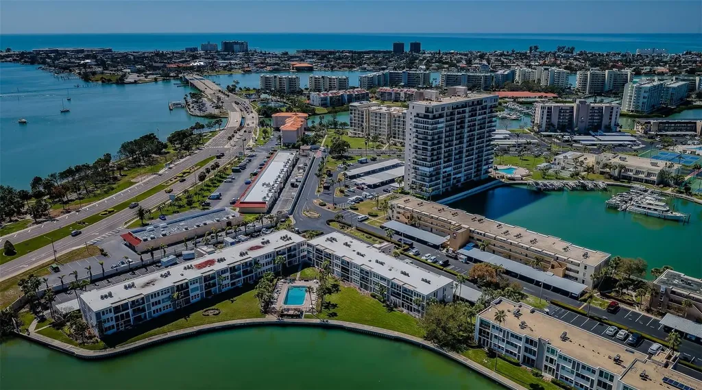 7420 Bay Island Drive South Pasadena FL 33707