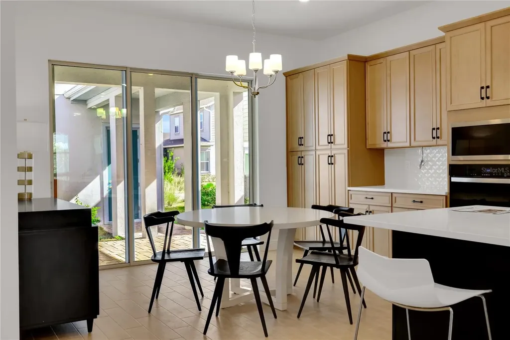 9842 Peebles Street Orlando FL 32827