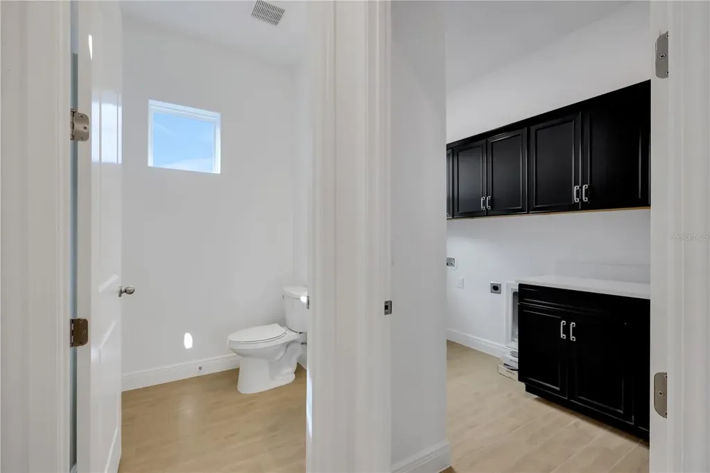 9842 Peebles Street Orlando FL 32827