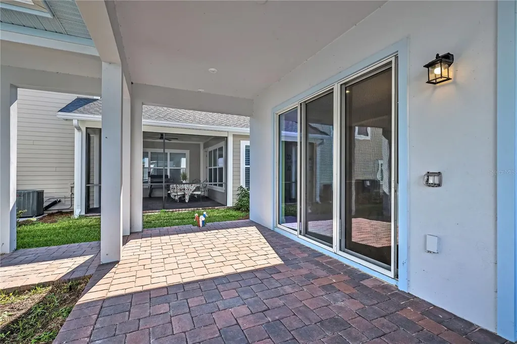 9842 Peebles Street Orlando FL 32827