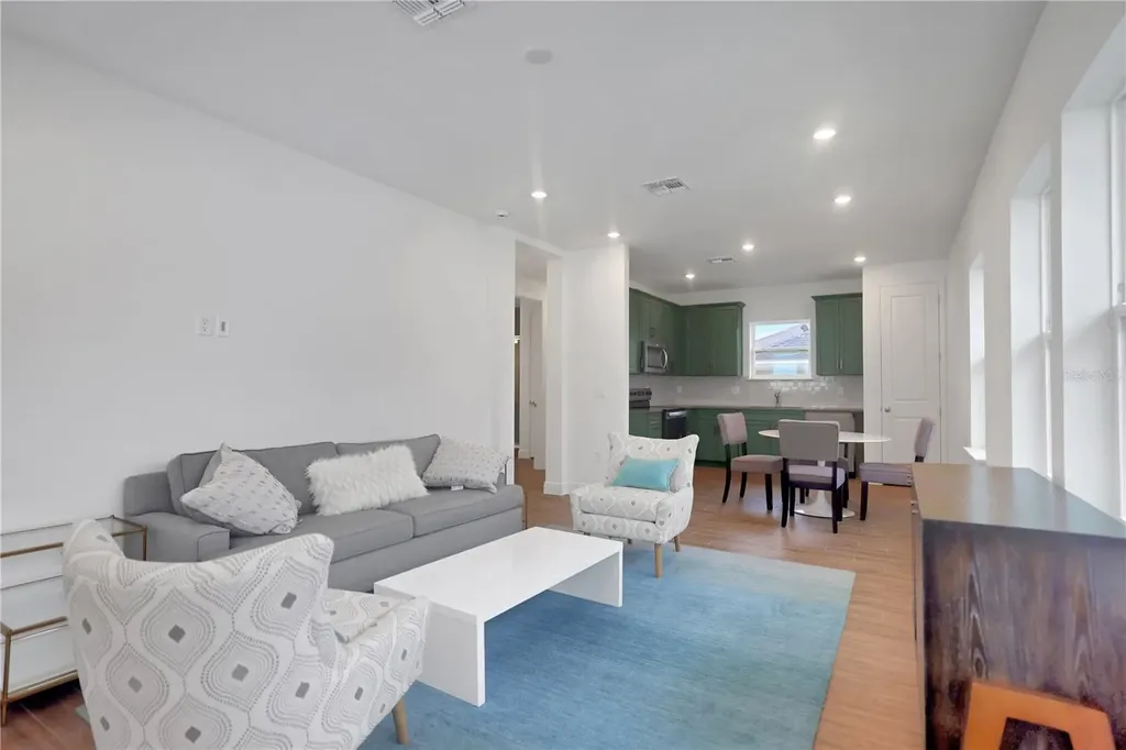 9842 Peebles Street Orlando FL 32827