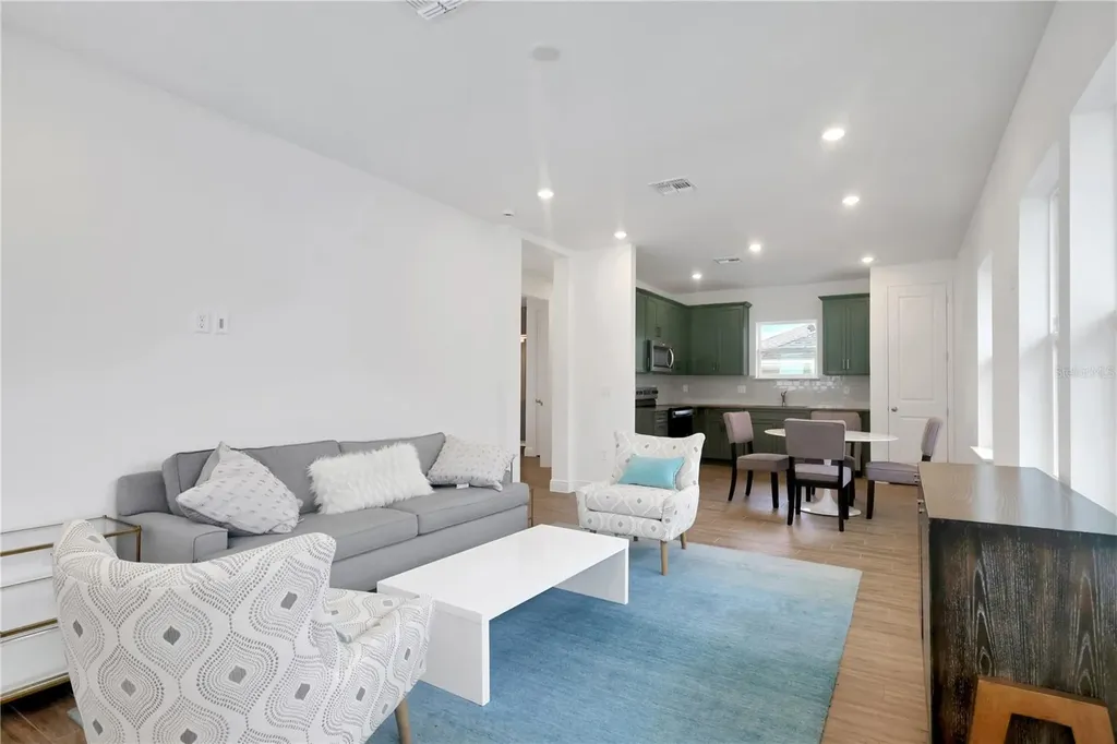 9842 Peebles Street Orlando FL 32827