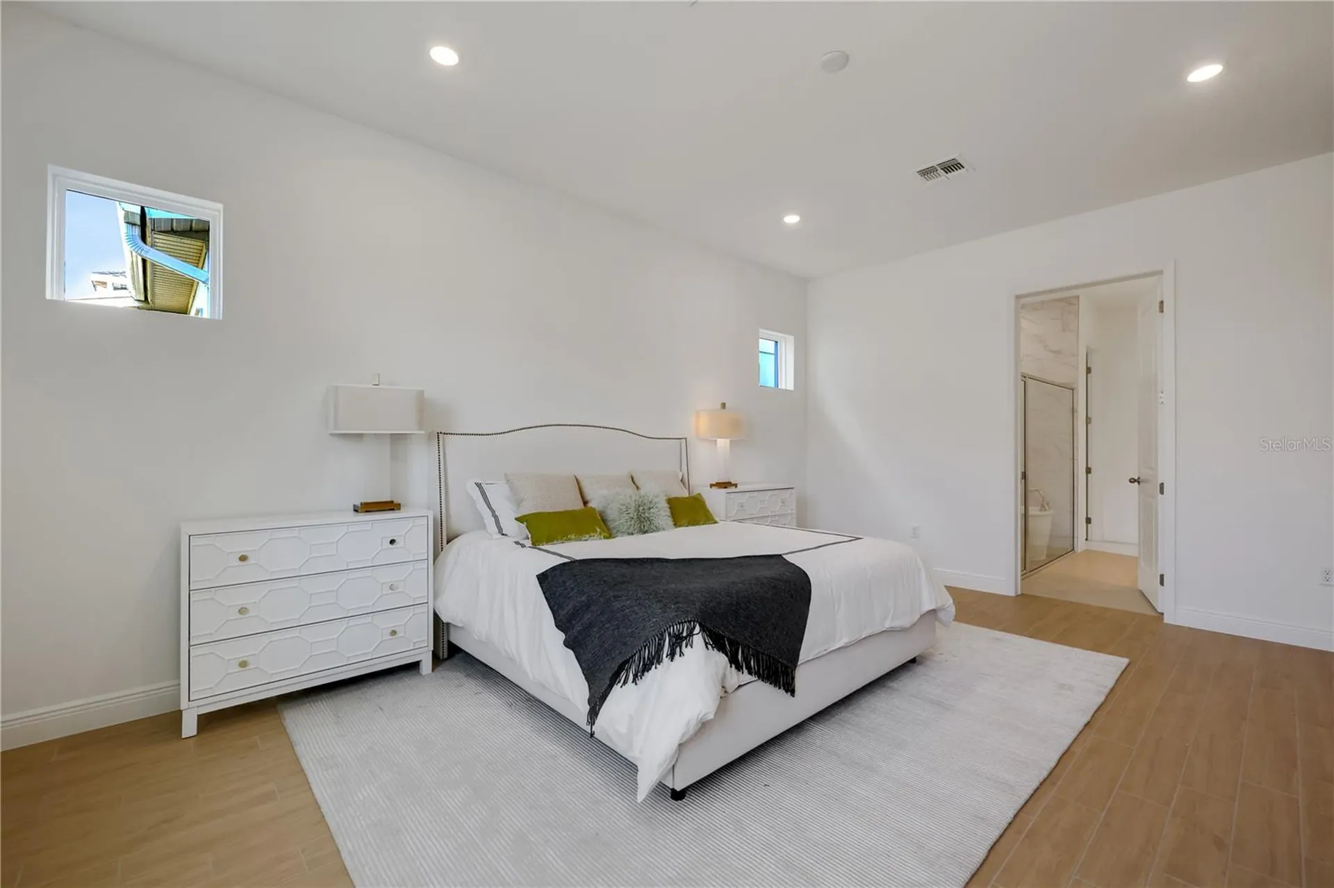 9842 Peebles Street Orlando FL 32827