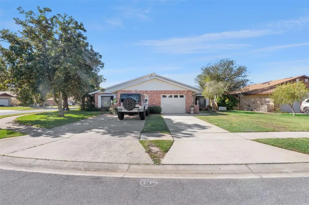 222 Shangri La Circle Edgewater FL 32132
