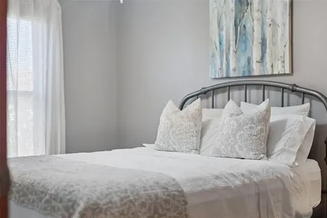 222 Shangri La Circle Edgewater FL 32132