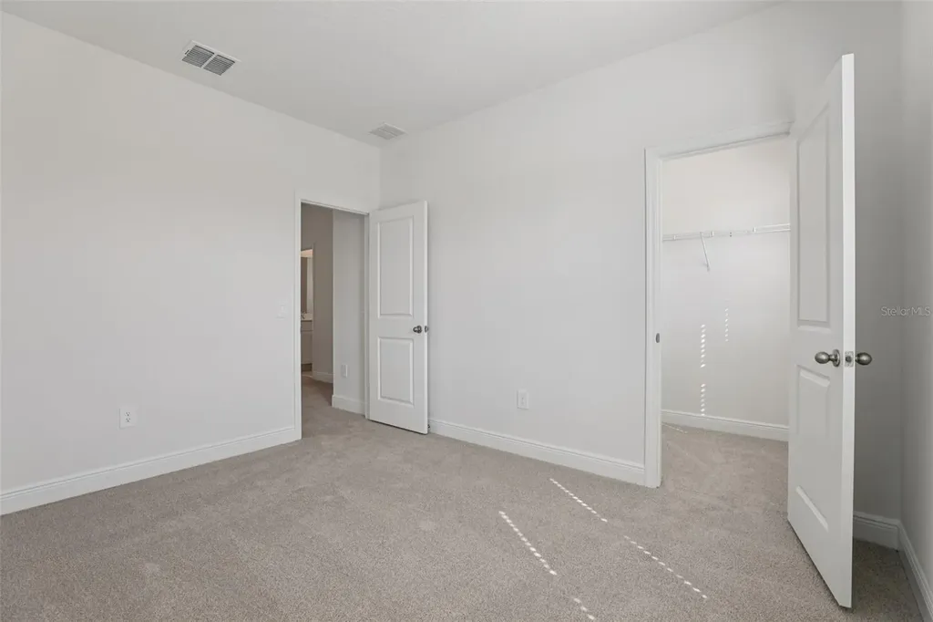 2142 Wildberry Way Minneola FL 34715