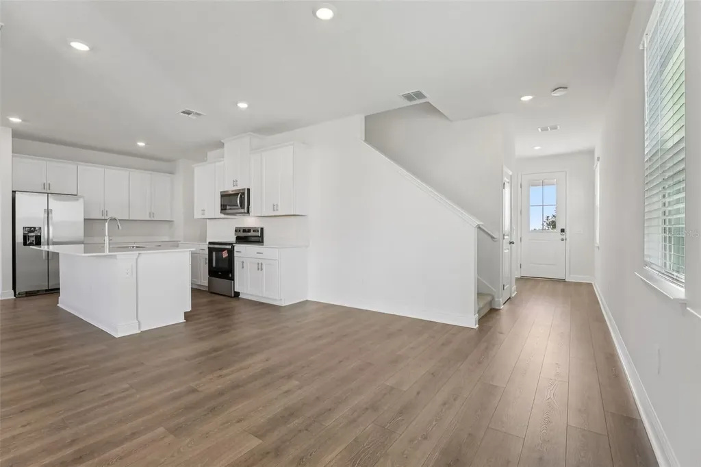 2142 Wildberry Way Minneola FL 34715