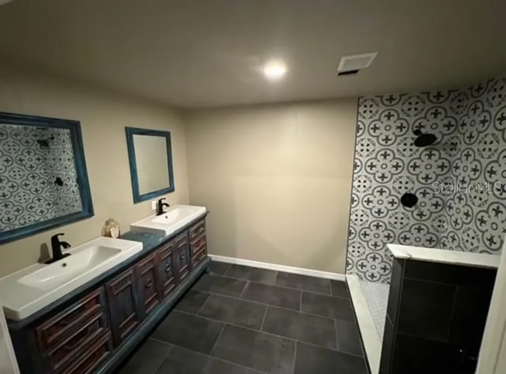 424 S De Leon Avenue Titusville FL 32796