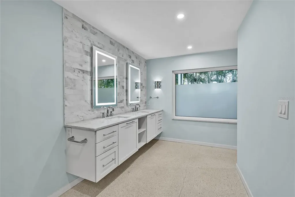 3119 Pinecrest Street Sarasota FL 34239