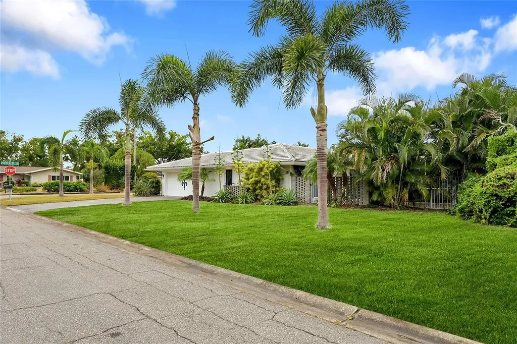 3119 Pinecrest Street Sarasota FL 34239