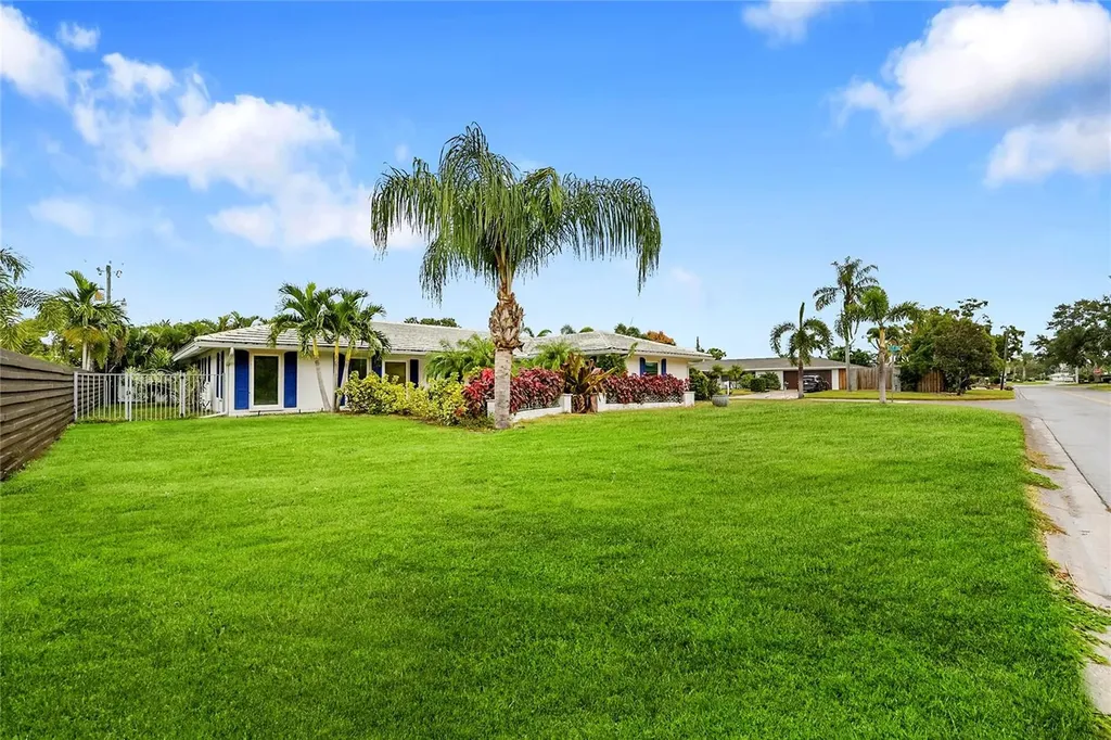 3119 Pinecrest Street Sarasota FL 34239