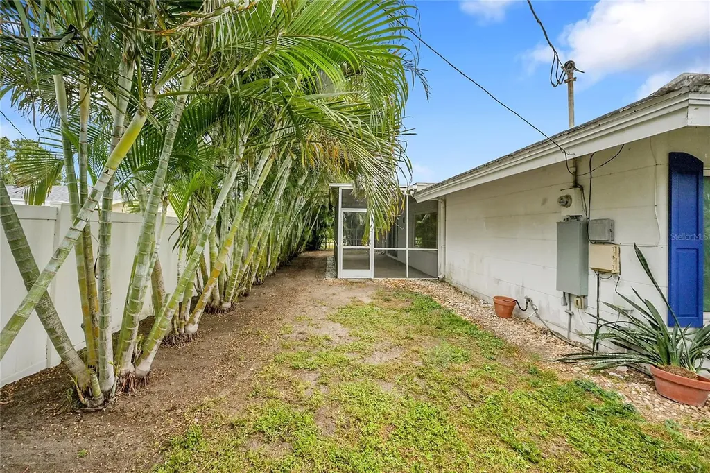 3119 Pinecrest Street Sarasota FL 34239
