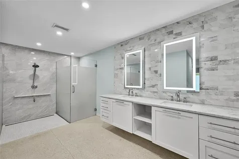 3119 Pinecrest Street Sarasota FL 34239