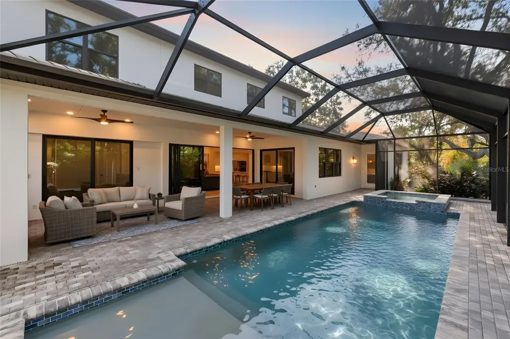 3512 Camino Real Sarasota FL 34239