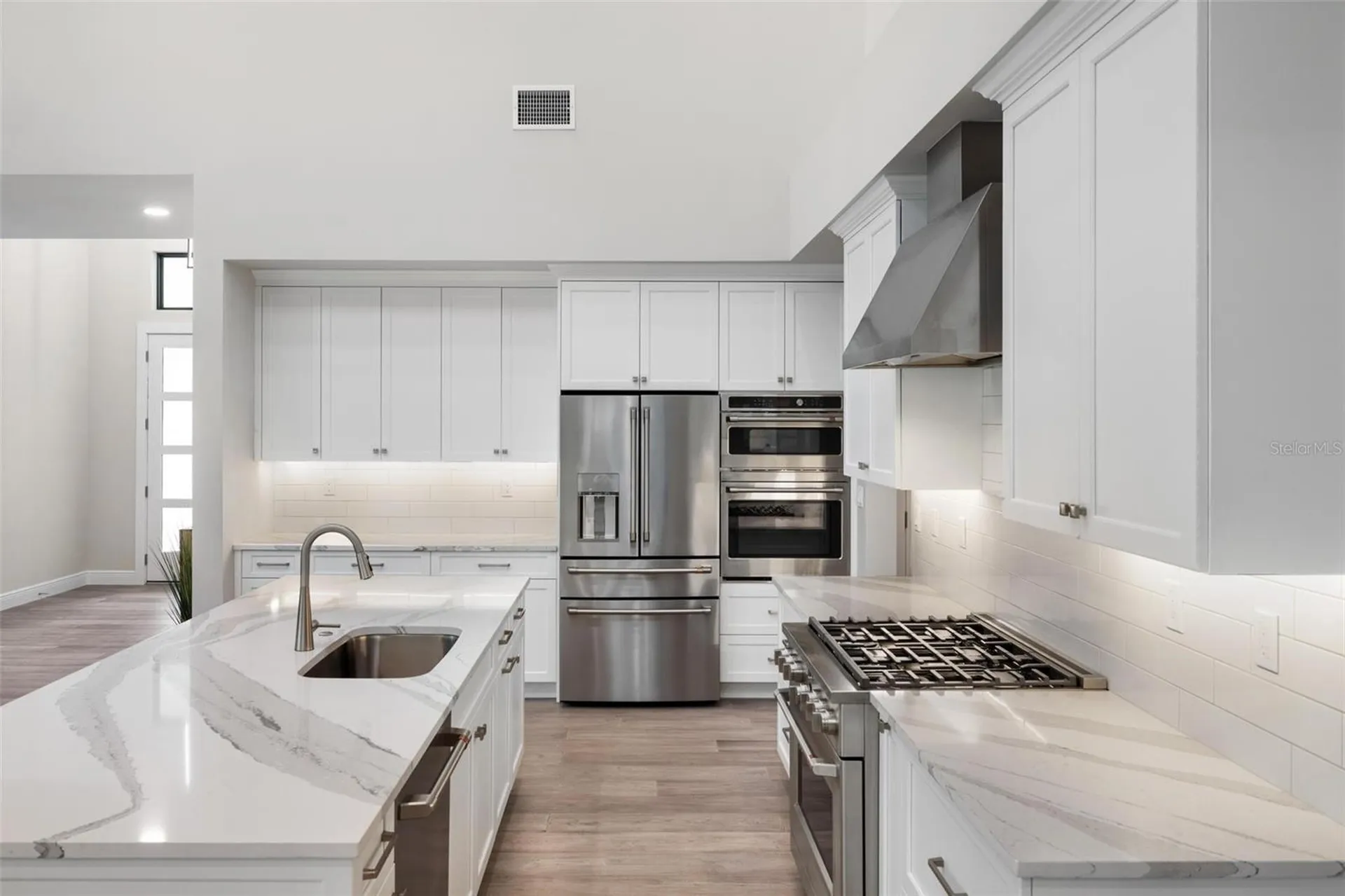 3512 Camino Real Sarasota FL 34239