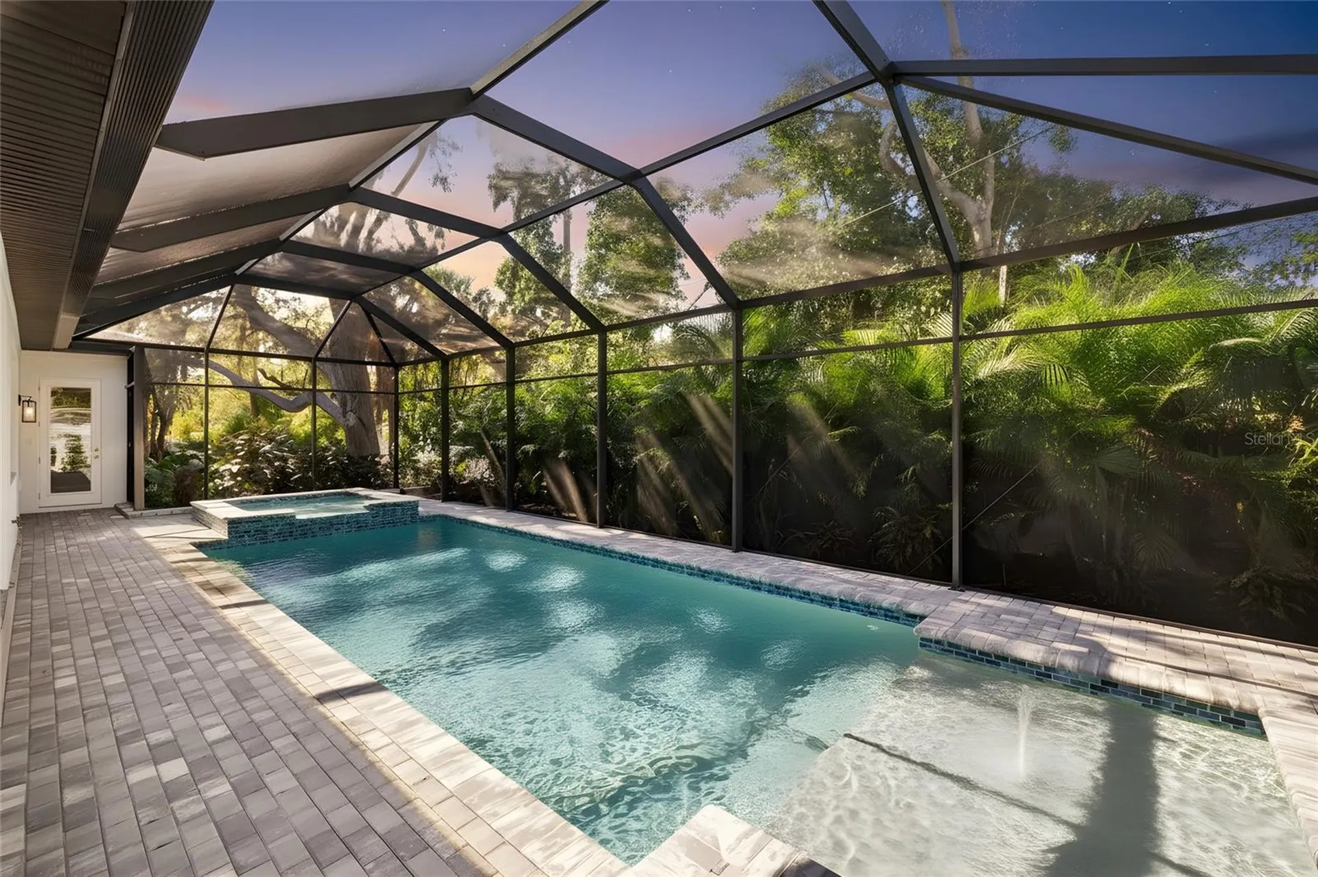 3512 Camino Real Sarasota FL 34239