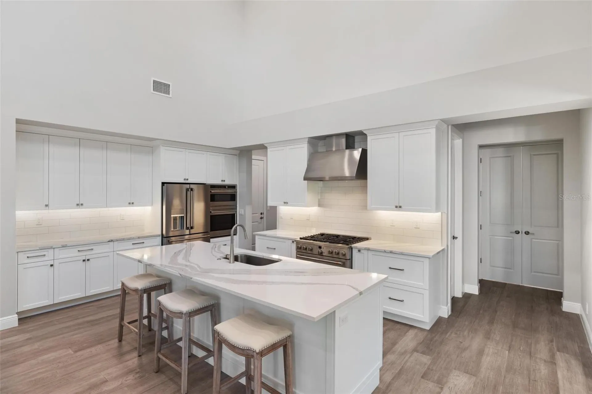 3512 Camino Real Sarasota FL 34239