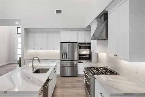 3512 Camino Real Sarasota FL 34239