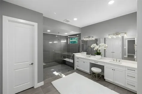 3512 Camino Real Sarasota FL 34239